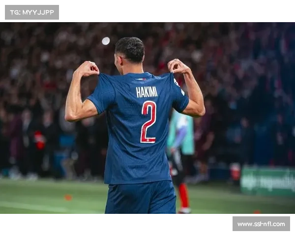 阿什拉夫当选2025非洲足球先生,包揽欧冠法甲等荣誉 阿什拉夫当选2025非洲足球先生,包揽欧冠法甲等荣誉