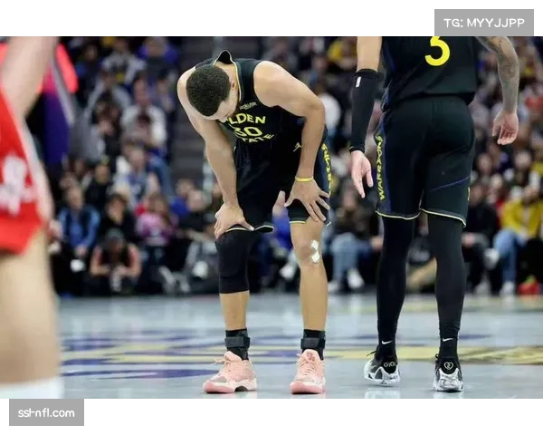 鹈鹕队宣布锡安·威廉姆森成功接受膝盖关节镜手术，赛季报销